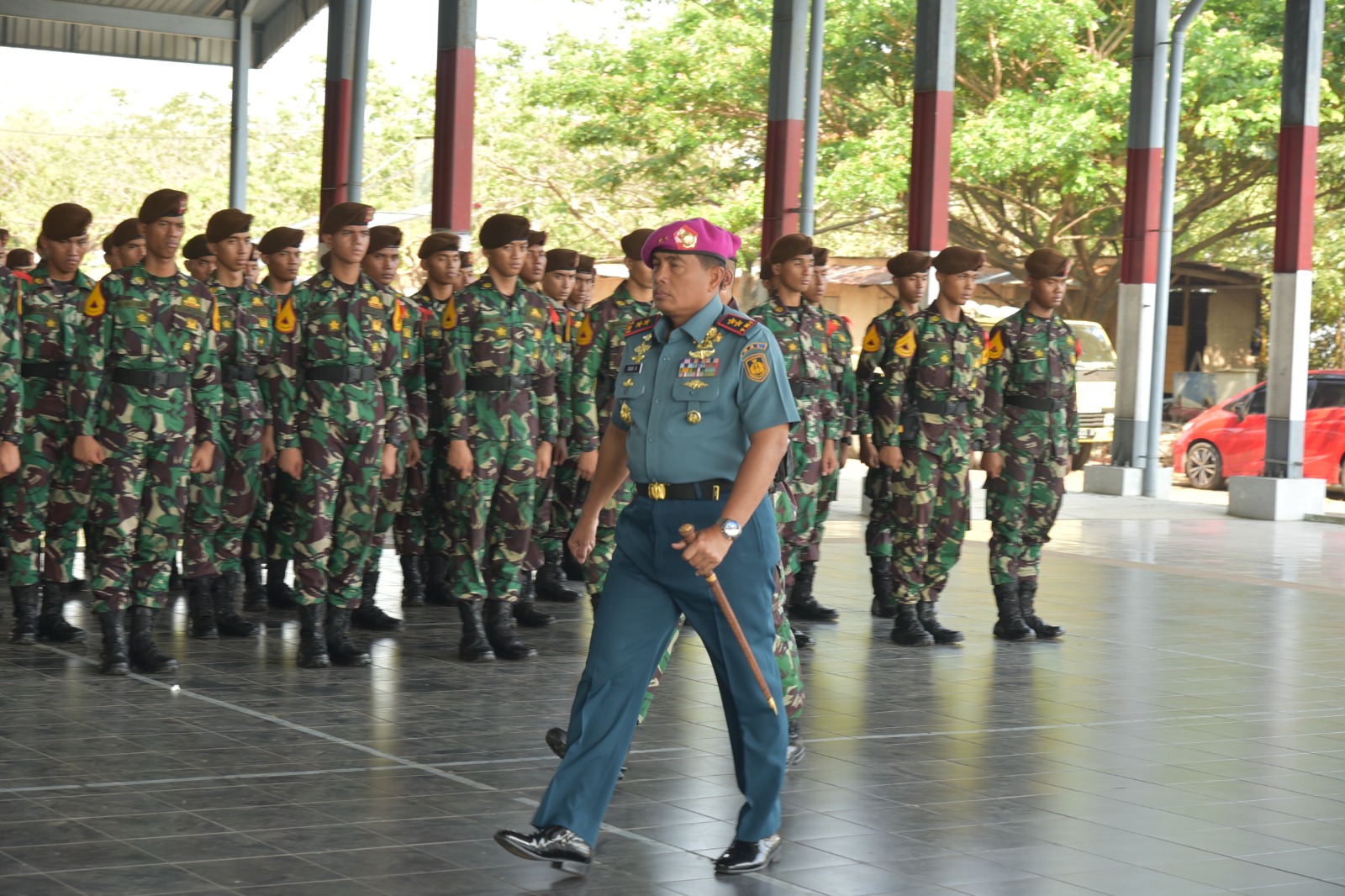 Gubernur AAL Berangkatkan Lattek Bunis Taruna Tingkat III Korps Marinir ...