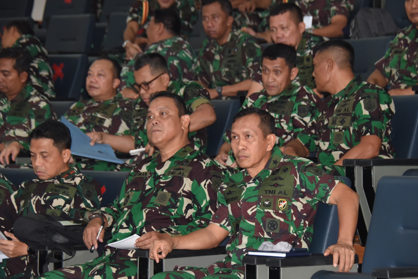 Dirlat Sampaikan Briefing Wasdal Dan Penilai Latihan Armada Jaya 41 ...